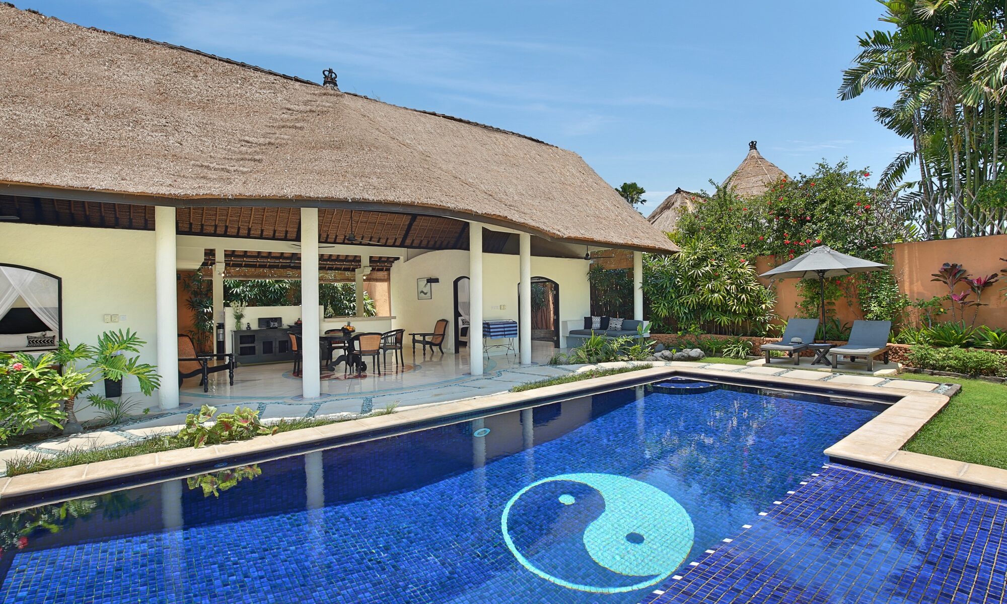Impiana Private Villas Seminyak slide_0